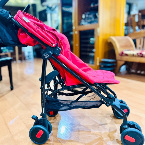 Red Stroller - Picture 2 of 12